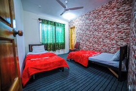 Yak Sarai Hotel