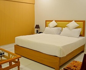Pakistan Club Inn