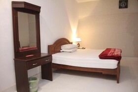 Pakistan Club Inn