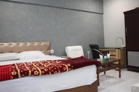 Pakistan Club Inn