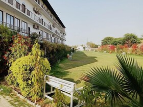 Pakistan Club Inn