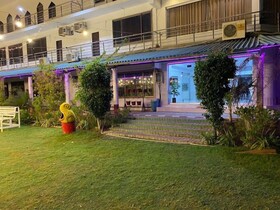 Pakistan Club Inn