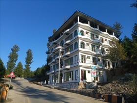 Al Sadiq Hotel & Restaurant