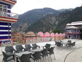 Calm kalam Hotel