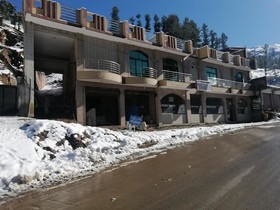 Crown Palace Hotel And Restaurant