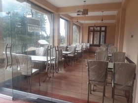 Crown Palace Hotel And Restaurant