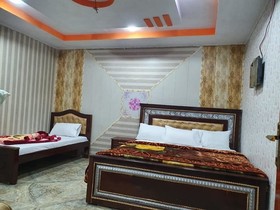 Madina Tower Hotel & Restaurant