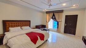 Ramada Inn Hotel