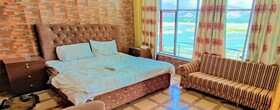 River Breeze Hotel