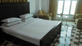 River Palace Hotel