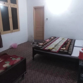 Zahoor Hotel And Restaurant