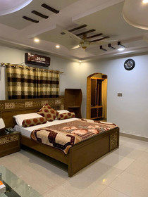 Ghosia Guest House