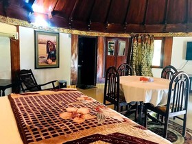 Ghosia Guest House