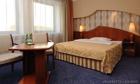 City Hotel