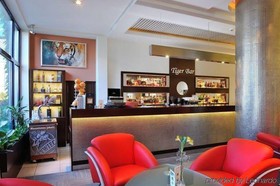 City Hotel