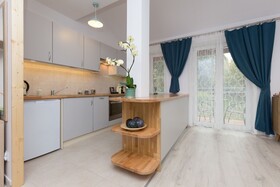 1898 Parkside Boutique Residence