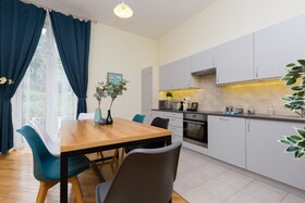 1898 Parkside Boutique Residence