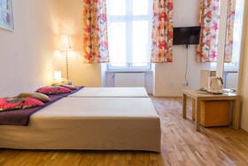 24Guesthouse Hostel