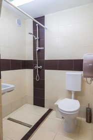 24Guesthouse Hostel
