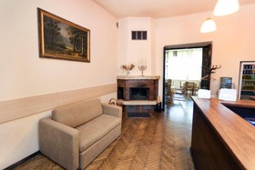 24Guesthouse Hostel
