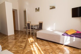 24Guesthouse Hostel
