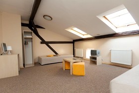 24Guesthouse Hostel