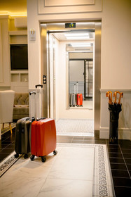 Amber Design Residence