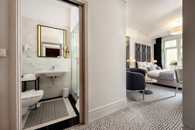 Amber Design Residence