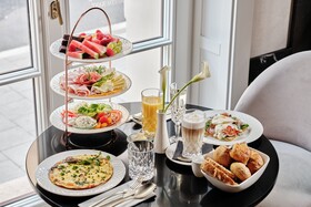 The Crown Krakow - Handwritten Collection