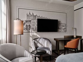 The Crown Krakow - Handwritten Collection