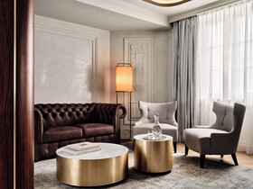 The Crown Krakow - Handwritten Collection