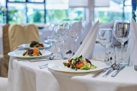 Booking Hotel & Spa