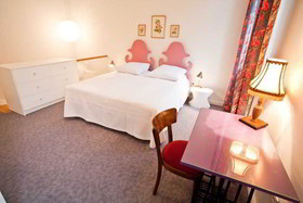 Crystal Suites Southbank