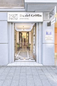 Daniel Griffin Aparthotel
