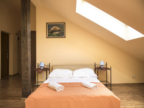 Flower Hostel