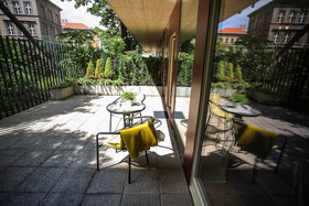FriendHouse Apartments