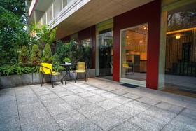FriendHouse Apartments
