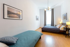 FriendHouse Apartments