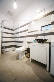 FriendHouse Apartments