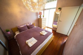 FriendHouse Apartments