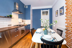 FriendHouse Apartments