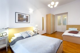FriendHouse Apartments