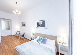 FriendHouse Apartments