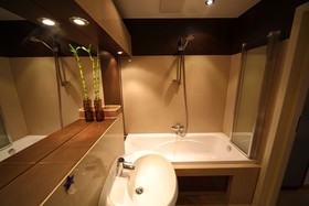 FriendHouse Apartments