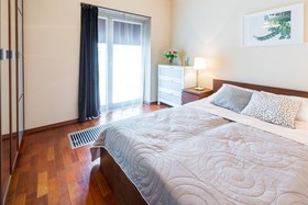 FriendHouse Apartments