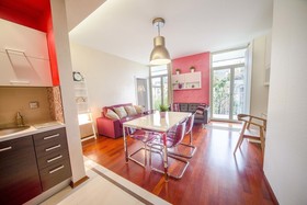 FriendHouse Apartments