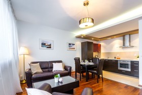 FriendHouse Apartments