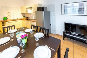 FriendHouse Apartments