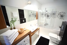 FriendHouse Apartments