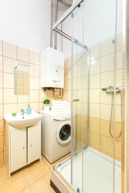 FriendHouse Apartments